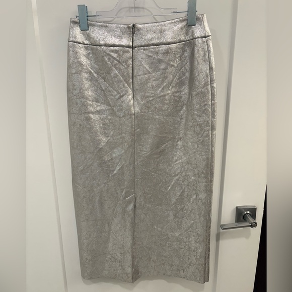 Zara Vegan Leather Metallic Silver Crinkle Skirt With Slit Size Small - Picture 4 of 11
